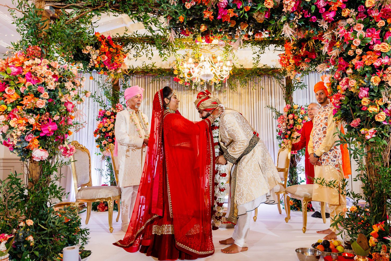 Hindu wedding ceremony at Manor by the lake in Cheltenham